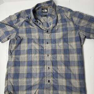 The North Face Mens Plaid Button Down Short Sleeve Hiking Outdoor Shirt Large